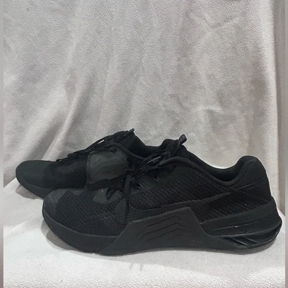 Nike Metcon 7 Triple Black Men’s Shoe - Picture 2 of 5